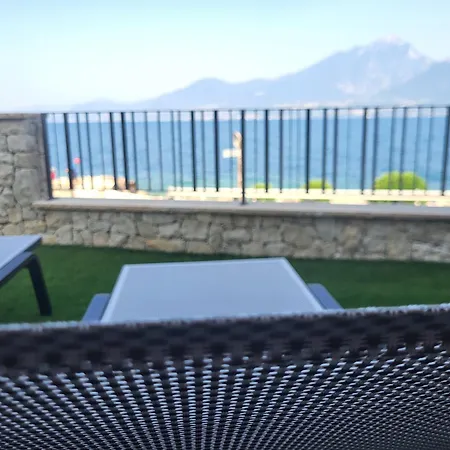 Attilio High Living - Adults Only Torri Del Benaco