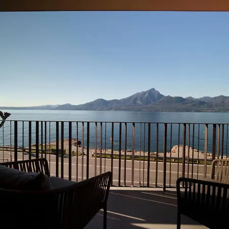 Attilio High Living - Adults Only Torri Del Benaco