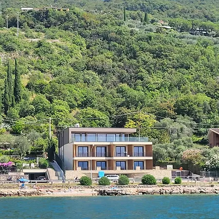 Attilio High Living - Adults Only * Torri Del Benaco