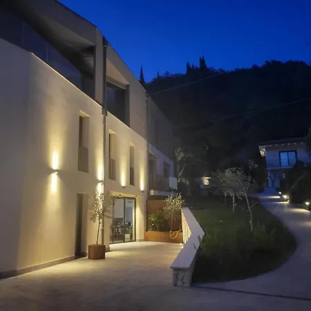 Attilio High Living - Adults Only شقة فندقية 4*