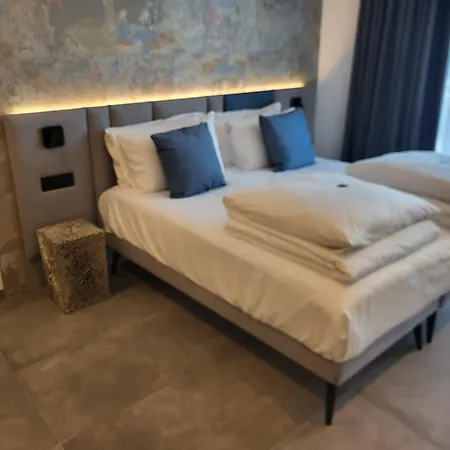 Attilio High Living - Adults Only トッリ・デル・ベーナコ